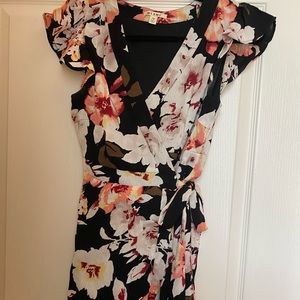 Floral Semi-Formal Dress, Brand: Miami, Size Medium